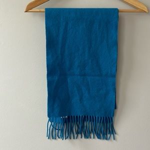 Uniqlo 100% cashmere scarf